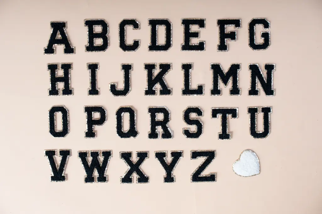 Black Chinelle Patch(A-Z)